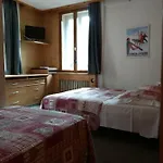 Val Joly Hotel 2*