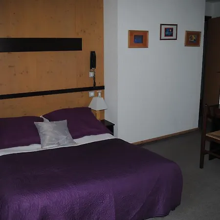 Val Joly Hotel 2*