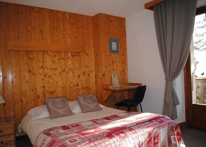 Отель Val Joly 2*