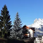 Val Joly Отель 2*