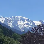 Val Joly Отель