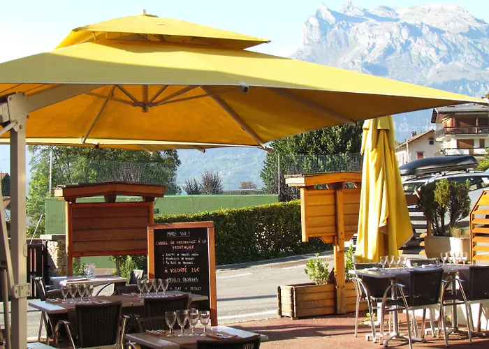 Val Joly Hotel