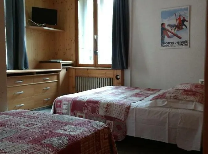 Val Joly Hotel 2*